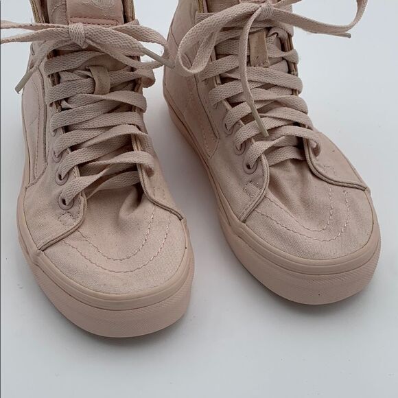 Vans Women's High-Top Sneakers - light baby pink monochromatic size 6 - Picture 2 of 11